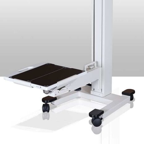 4 Mobile equipment stand with adjustable horizontal arm and flat mounting platform in lowered position