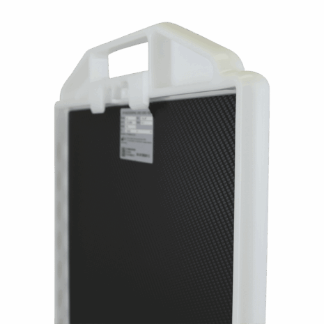 9-PBDR14-HANDLE-HERO-DETAIL Side view of a black X-ray detector panel in a white protective frame with a handle