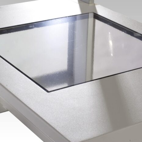 IMG_0032-scaled Close-up of a square glass panel set in a metallic frame